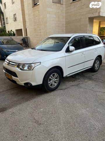 מיצובישי אאוטלנדר