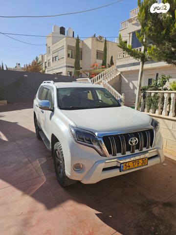 טויוטה לנד קרוזר