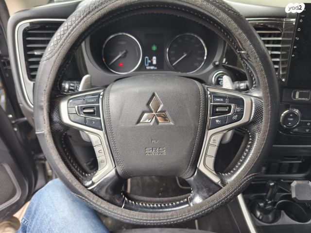 מיצובישי אאוטלנדר