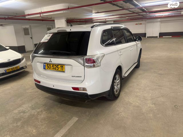 מיצובישי אאוטלנדר