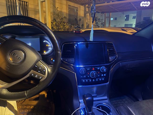 ג'יפ גרנד צ'ירוקי