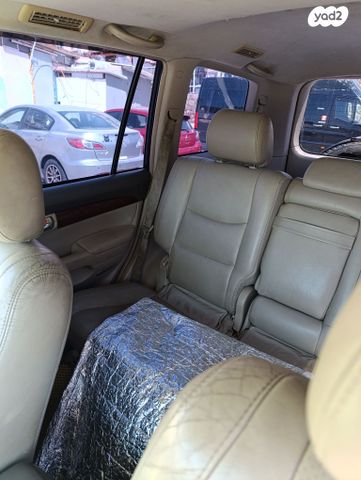 טויוטה לנד קרוזר