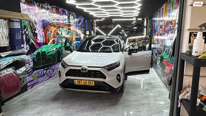 מודעת רכב טויוטה RAV4