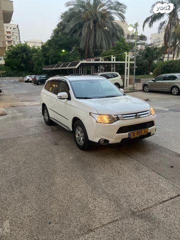 מיצובישי אאוטלנדר