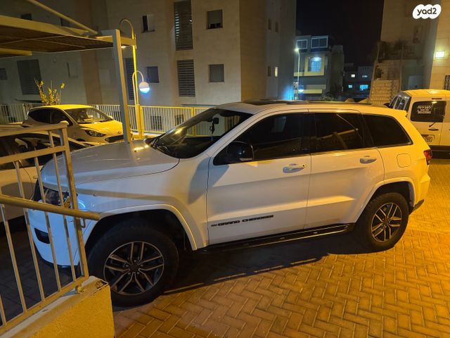 ג'יפ גרנד צ'ירוקי