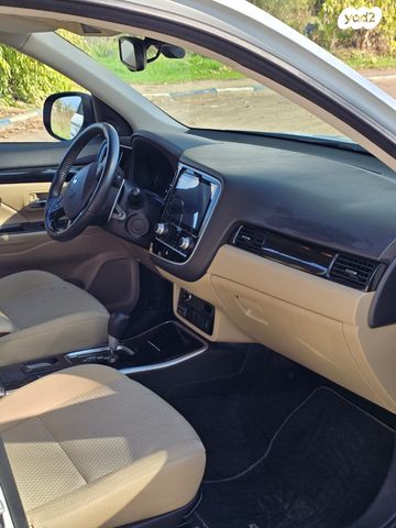 מודעת רכב מיצובישי אאוטלנדר