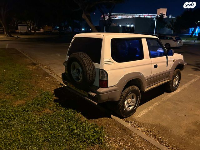 טויוטה לנד קרוזר