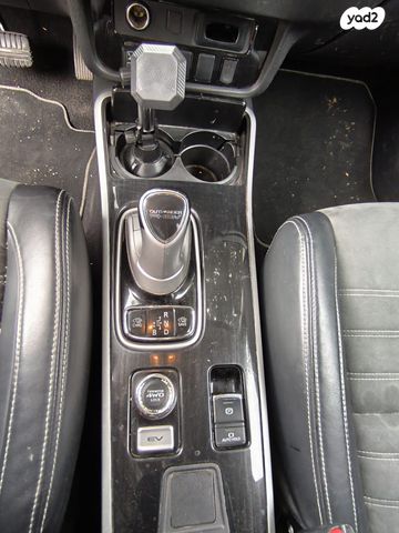 מיצובישי אאוטלנדר