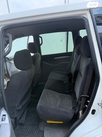 טויוטה לנד קרוזר