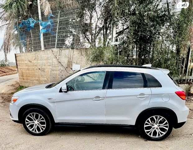 מיצובישי ASX