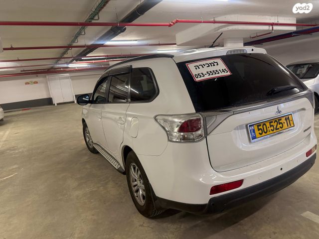 מיצובישי אאוטלנדר