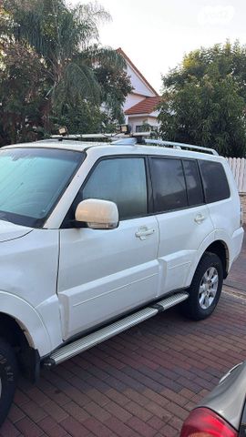 מודעת רכב מיצובישי פג'רו