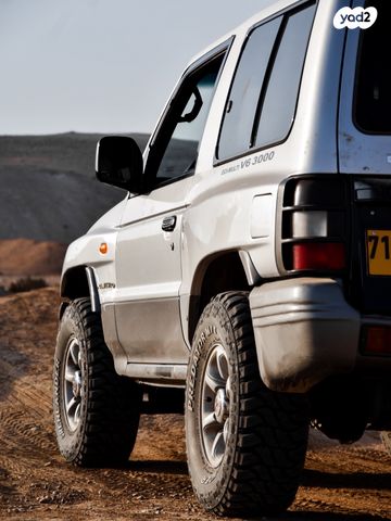 מודעת רכב מיצובישי פג'רו