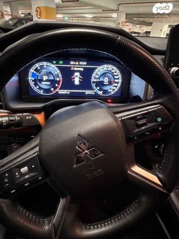 מיצובישי אאוטלנדר