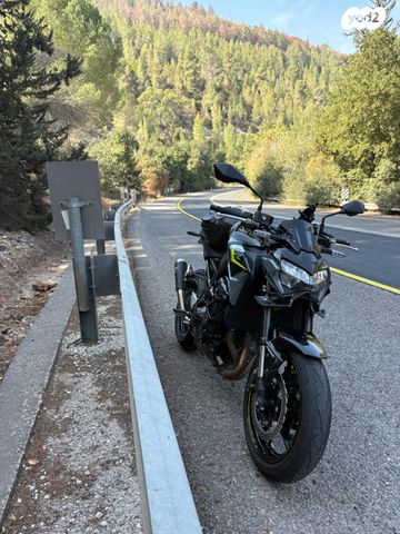 קאוואסאקי Z900