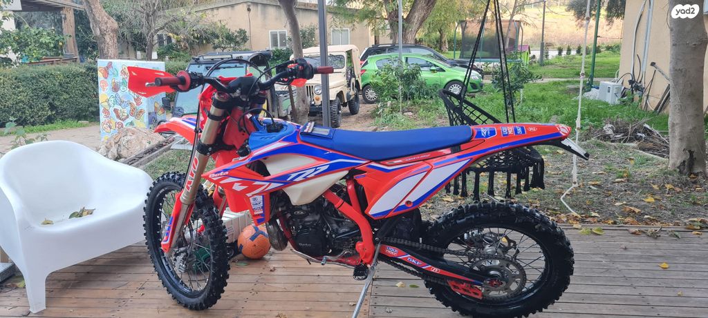 מודעת רכב בטא RR300