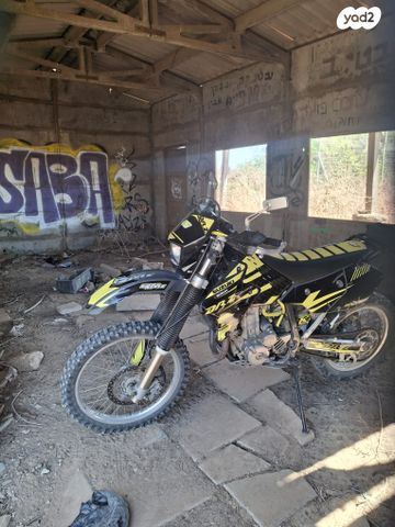 סוזוקי DRZ400S