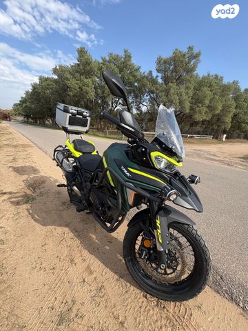 בנלי TRK702X