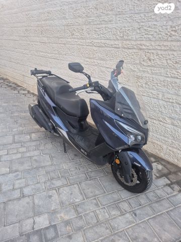 מודעת רכב קימקו איקס-טאון 125I