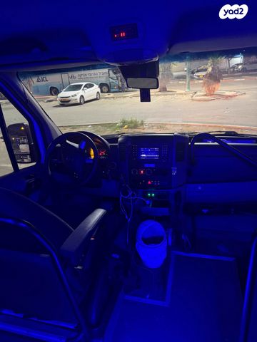 מיניבוסים ורכבי הסעות