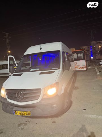 מיניבוסים ורכבי הסעות