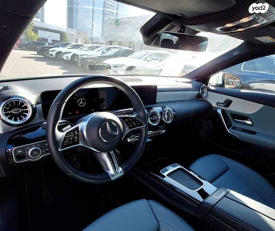 מרצדס-בנץ CLA