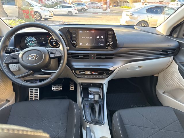 יונדאי באיון