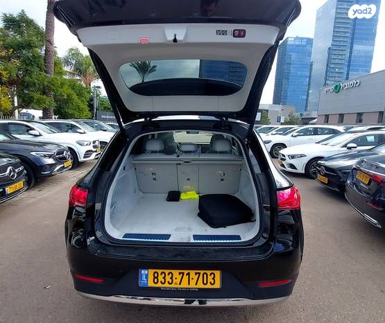 מרצדס-בנץ EQE SUV