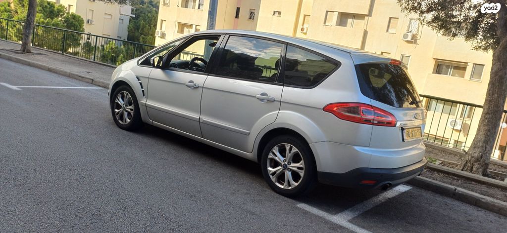 מודעת רכב פורד S-מקס