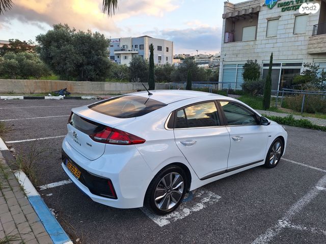 יונדאי איוניק