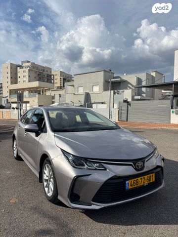 טויוטה קורולה