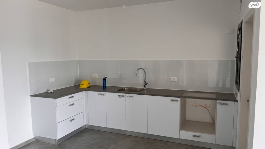 דירה, נאוה סמל 11, צומת סביון, קרית אונו