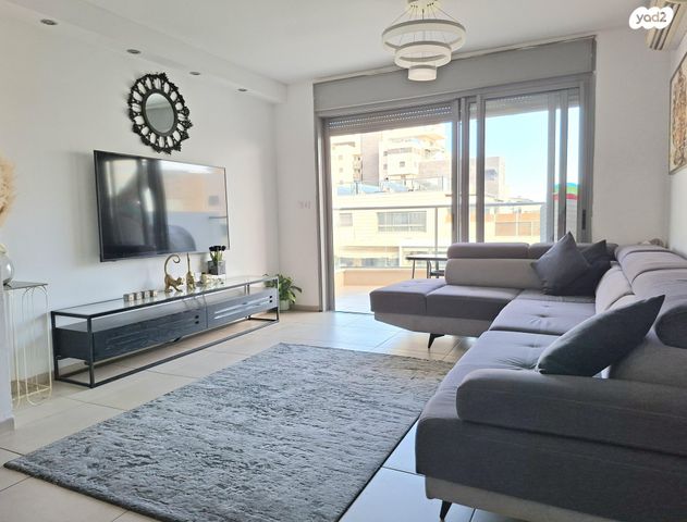 אפרים קישון 6