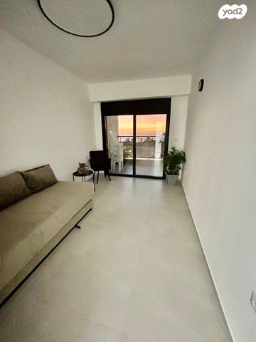 דירה, ליונל ווטסון 9, רמת בגין, חיפה