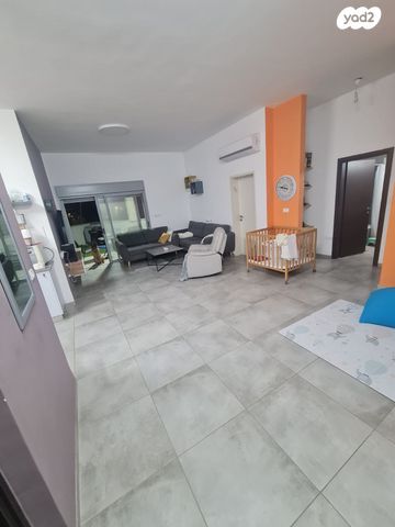 דירת גן, שדרות רובע יזרעאל 10, רובע יזרעאל סביוני העמק, עפולה