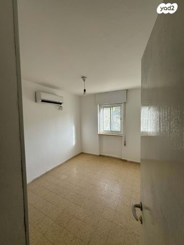 דירה, יהושע בן נון 35, קרית ארבע, קרית ארבע