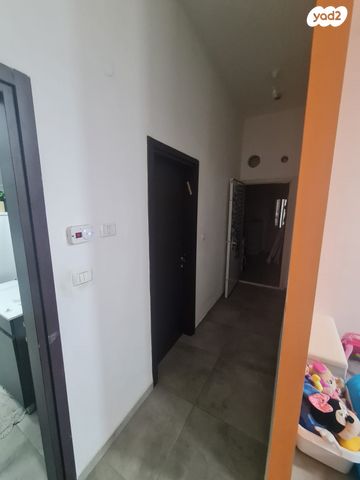 דירת גן, שדרות רובע יזרעאל 10, רובע יזרעאל סביוני העמק, עפולה