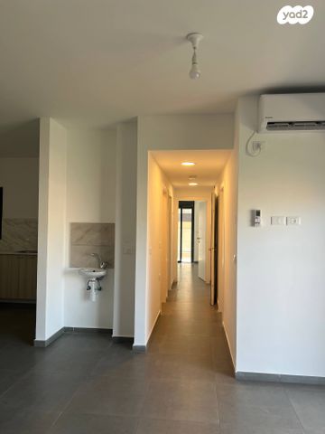 דירה, הרב שך 60, רמת שלמה, ירושלים