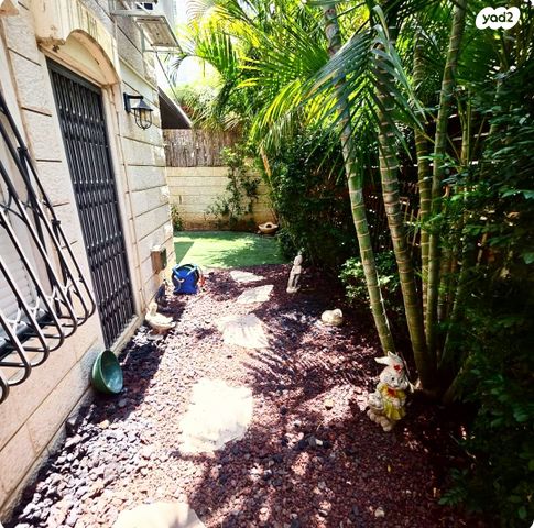 בית פרטי/ קוטג', רבי יהודה 7, גבעת אביב, גדרה