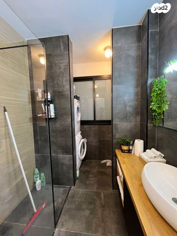 דירה, דרך דגניה 84, קרית השרון, נתניה