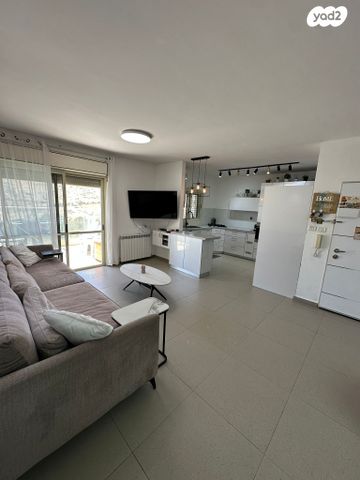 דירה, הרב אריה בינה 10, חומת שמואל, הר חומה, ירושלים