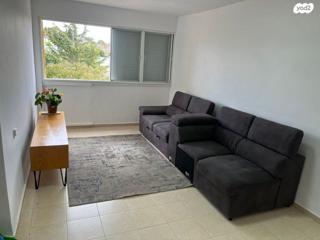 דירה, הרב קוק 24, שכונה ותיקה - מרכז העיר, מעלות תרשיחא