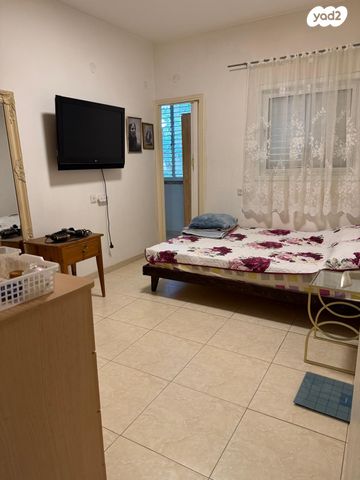 דירה, כצנלסון 68, לב העיר, בת ים