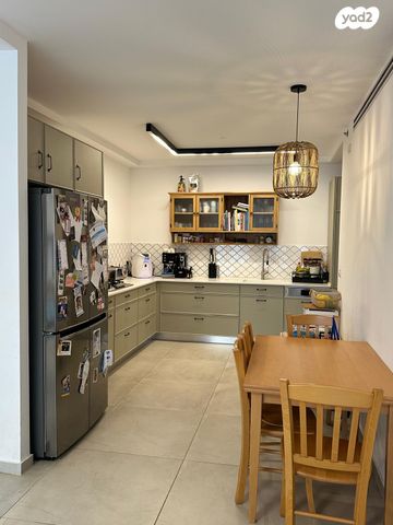 דירה, האורנים 9, רמתיים, הוד השרון