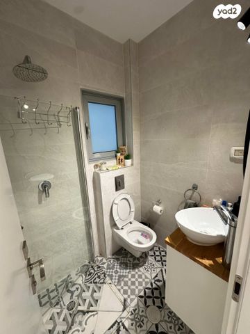 גג/ פנטהאוז, חטיבת אלכסנדרוני 6, מורשה, רמת השרון