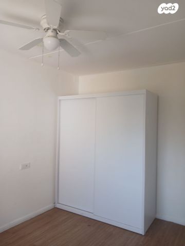 דירה, שדרות זלמן שז"ר 55, עין שרה, נהריה