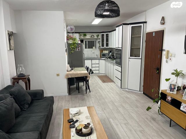 דירה, אליהו קראוזה 69, רסקו א', חולון