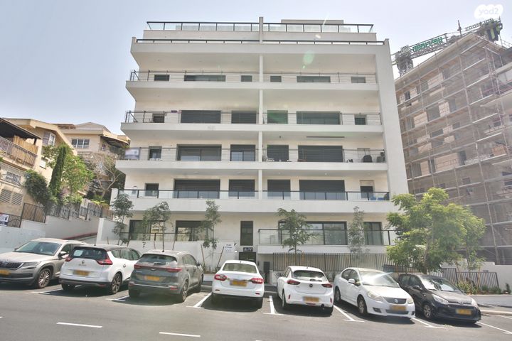 דירה, ליונל ווטסון 9, רמת בגין, חיפה