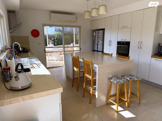 בית פרטי/ קוטג', הכרם 8, שאר העיר, עומר