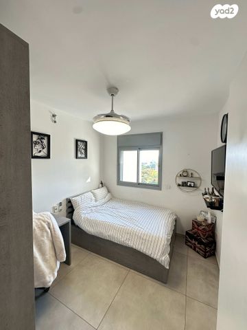 גג/ פנטהאוז, חטיבת אלכסנדרוני 6, מורשה, רמת השרון